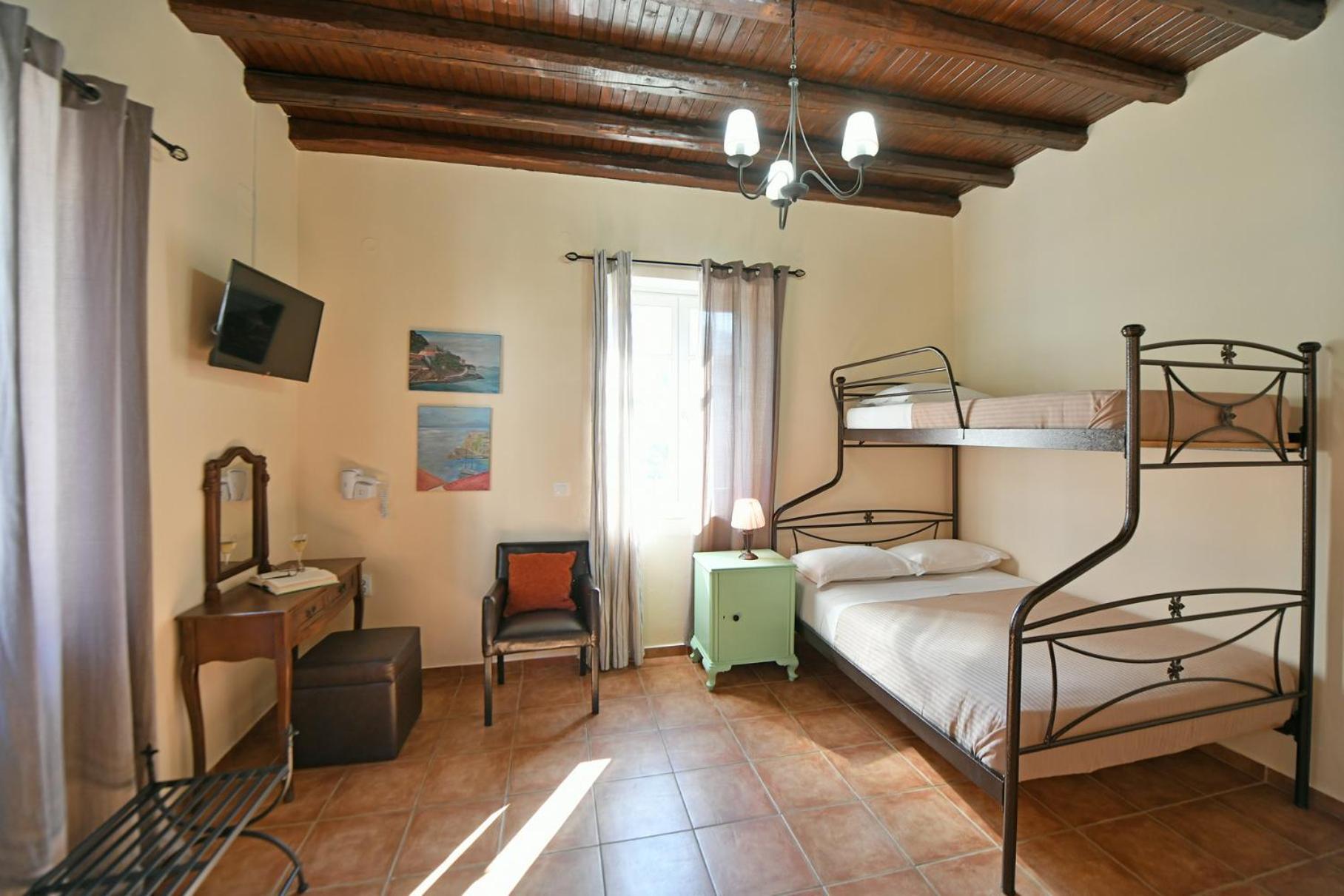 Athina Guesthouse Đảo Hydra Ngoại thất bức ảnh