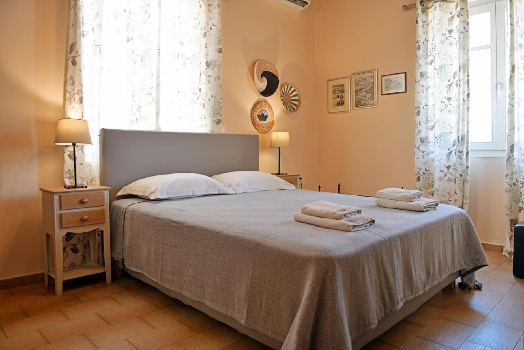 Athina Guesthouse Đảo Hydra Ngoại thất bức ảnh